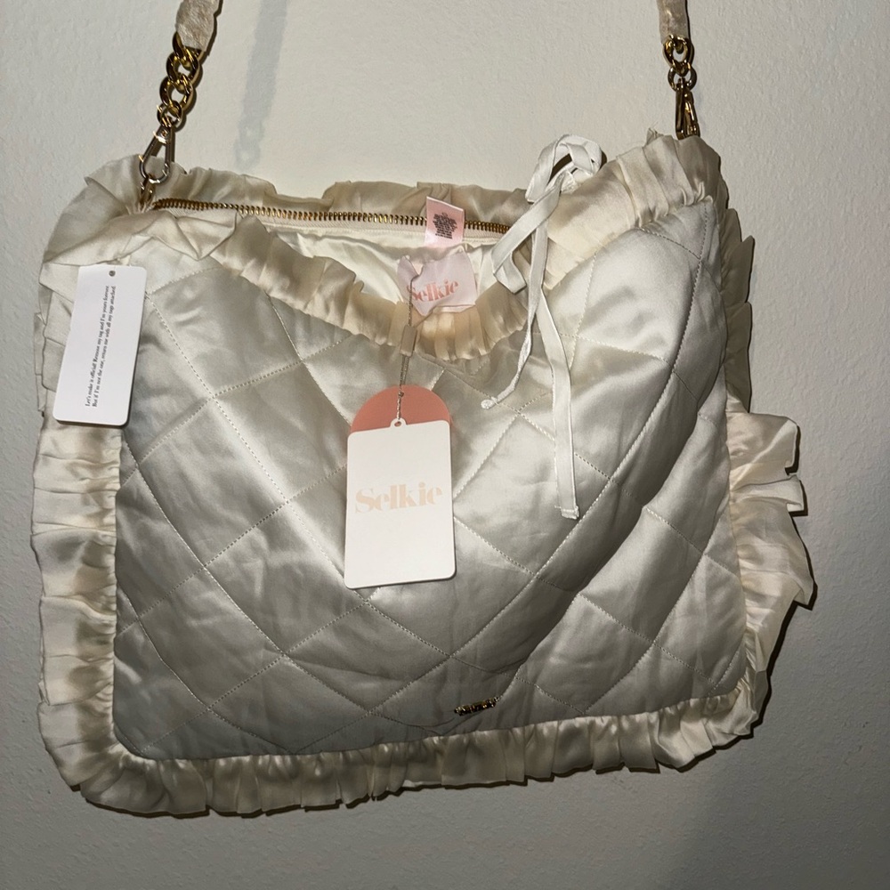 Selkie the vanilla pillow purse bag - Picture 2 of 8
